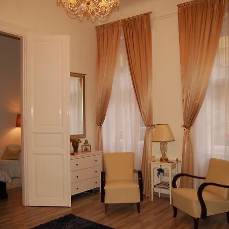 Balazs Apartment - Oktogon بودابست المظهر الخارجي الصورة