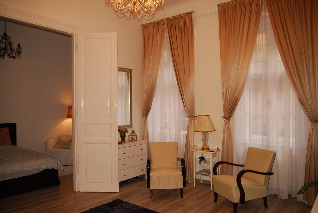 Balazs Apartment - Oktogon بودابست المظهر الخارجي الصورة