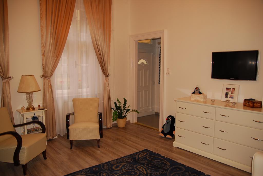Balazs Apartment - Oktogon بودابست المظهر الخارجي الصورة
