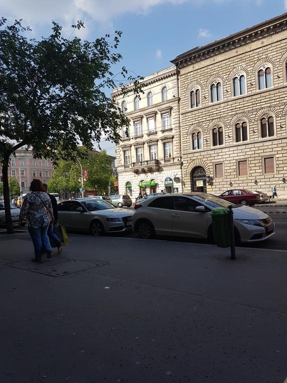 Balazs Apartment - Oktogon بودابست المظهر الخارجي الصورة